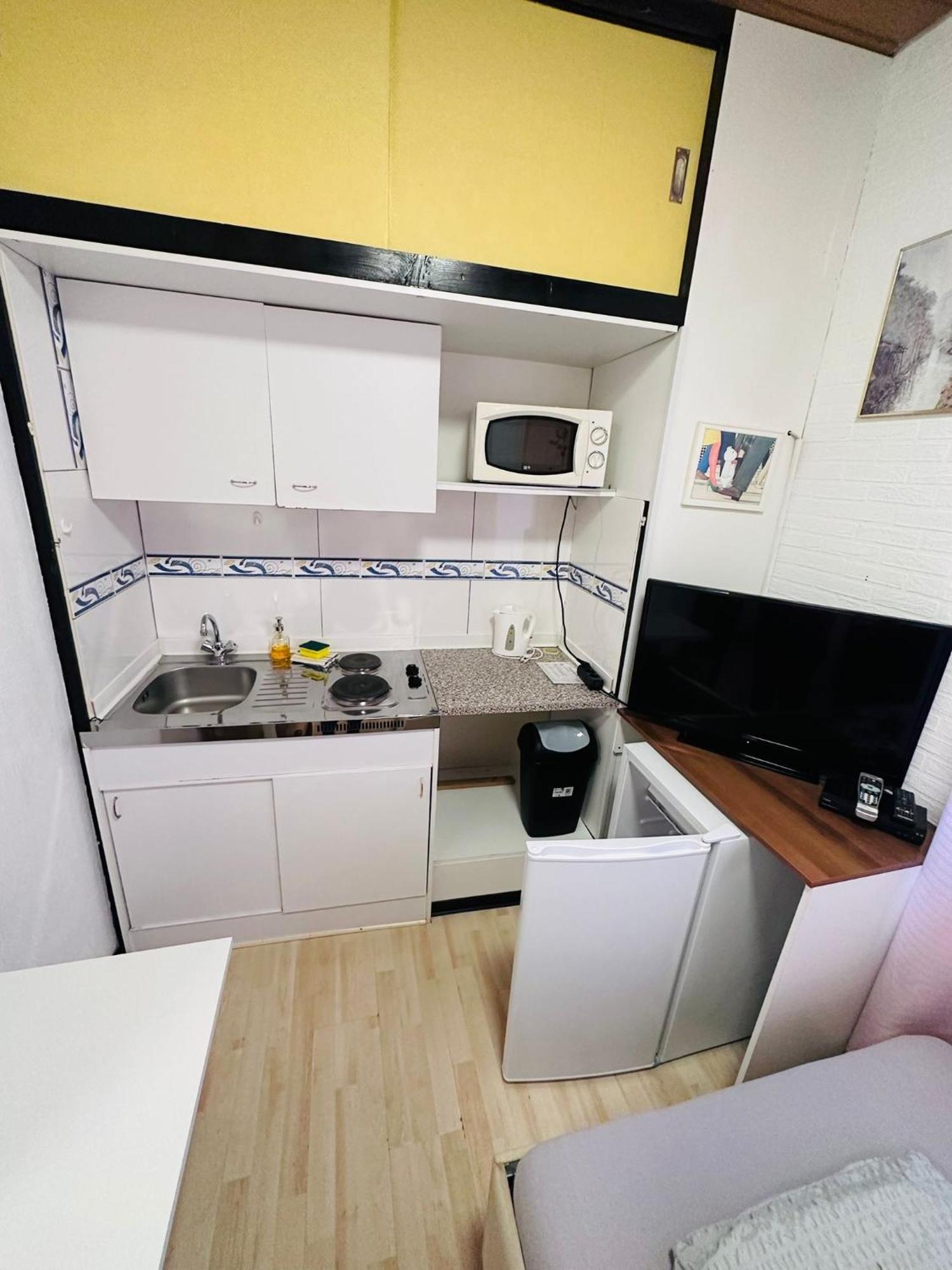 Gaestezimmer Siminciuc Ξενοδοχείο Άαχεν Εξωτερικό φωτογραφία