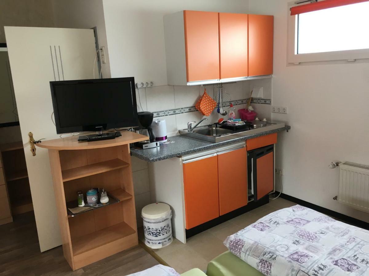 Gaestezimmer Siminciuc Ξενοδοχείο Άαχεν Εξωτερικό φωτογραφία